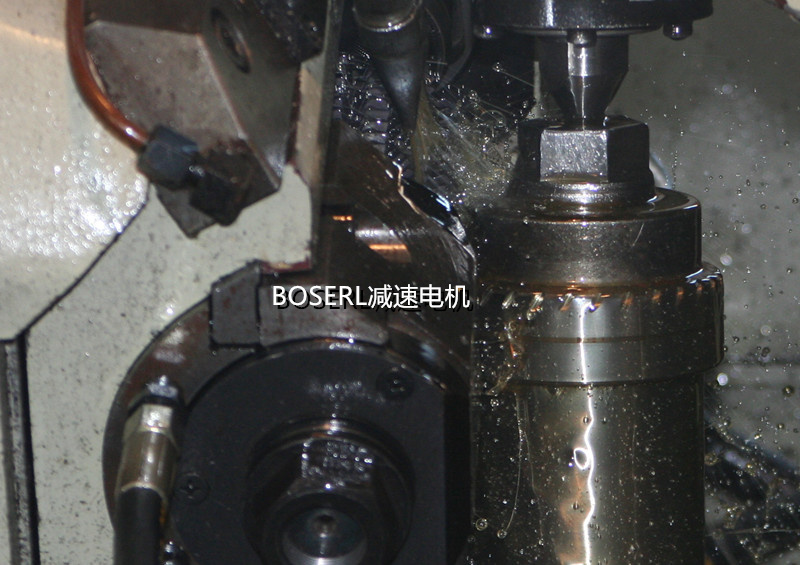 1665197432357347.jpg 齒輪減速機加電機